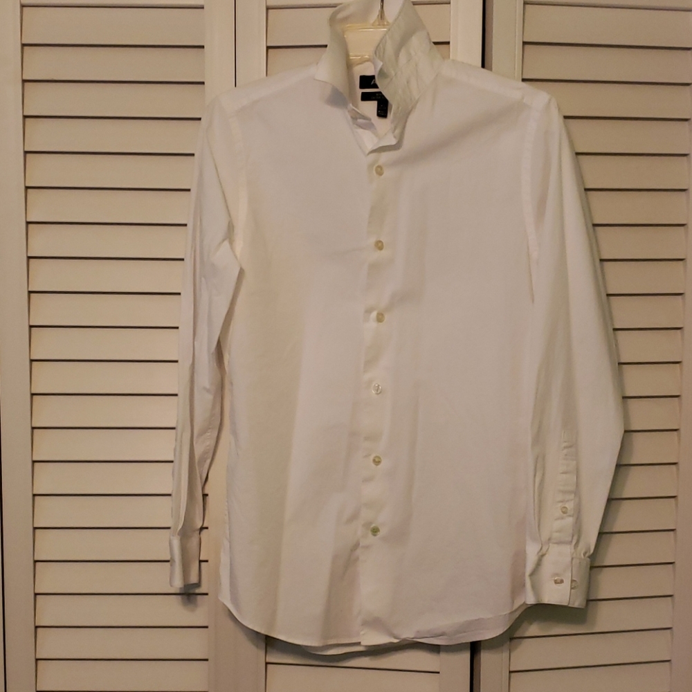 Men's Apt. 9 white long-sleeved dress shirt